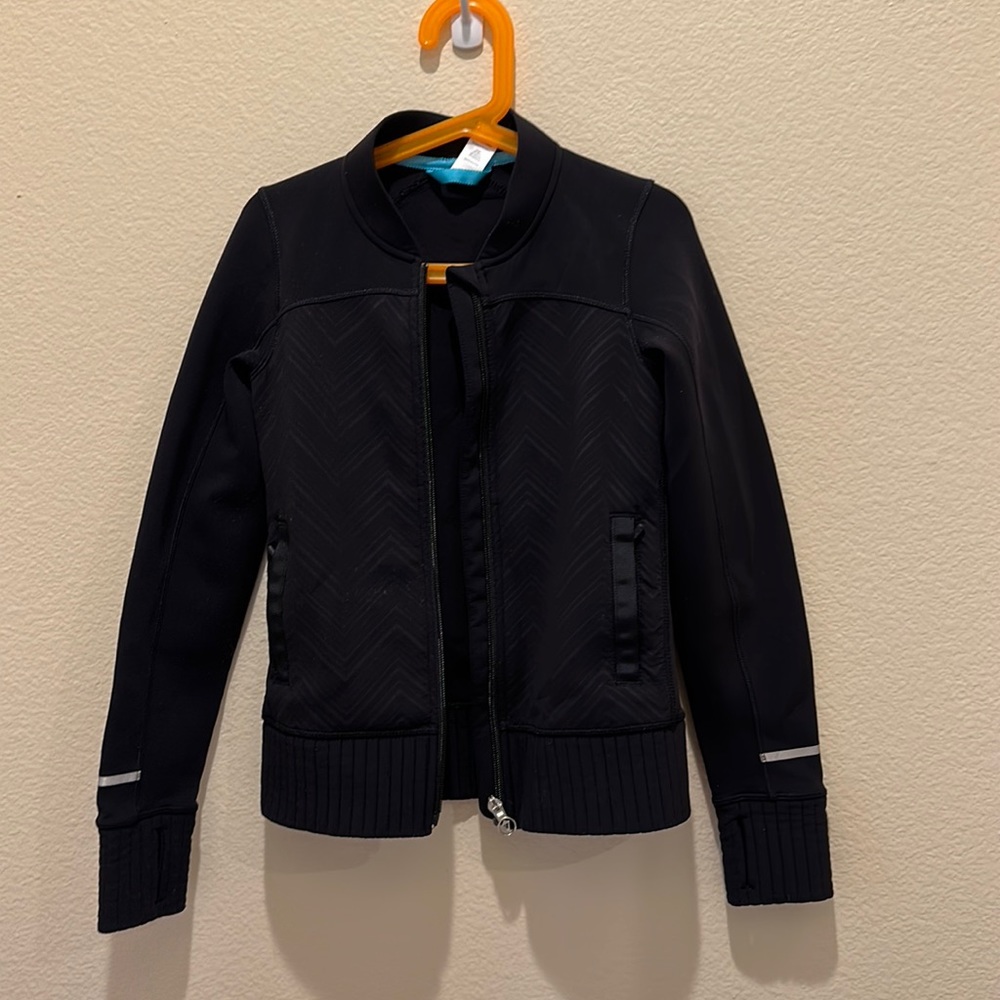 Ivivva cool sports jacket size 7